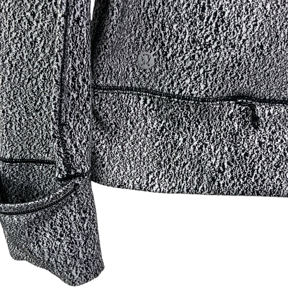 06 LULULEMON Rush Hour Long Sleeve Top Size 12 Black & White Relaxed Fit Top - Picture 9 of 15